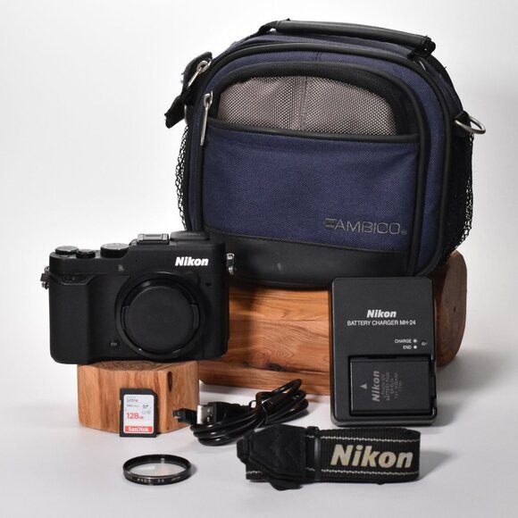 Nikon COOLPIX P7800 Digital Camera 12.2MP 7.1x Opt Zoom HD Video 128GB SD MINT - Picture 1 of 16